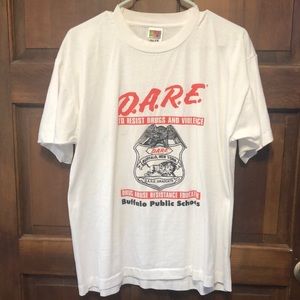 Vintage D.A.R.E. Buffalo Public Schools Graduate Men’s Large T-Shirt.